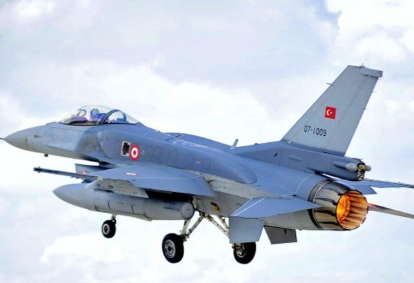 Türkiyə F-16-ları NATO hava məkanını qoruyur