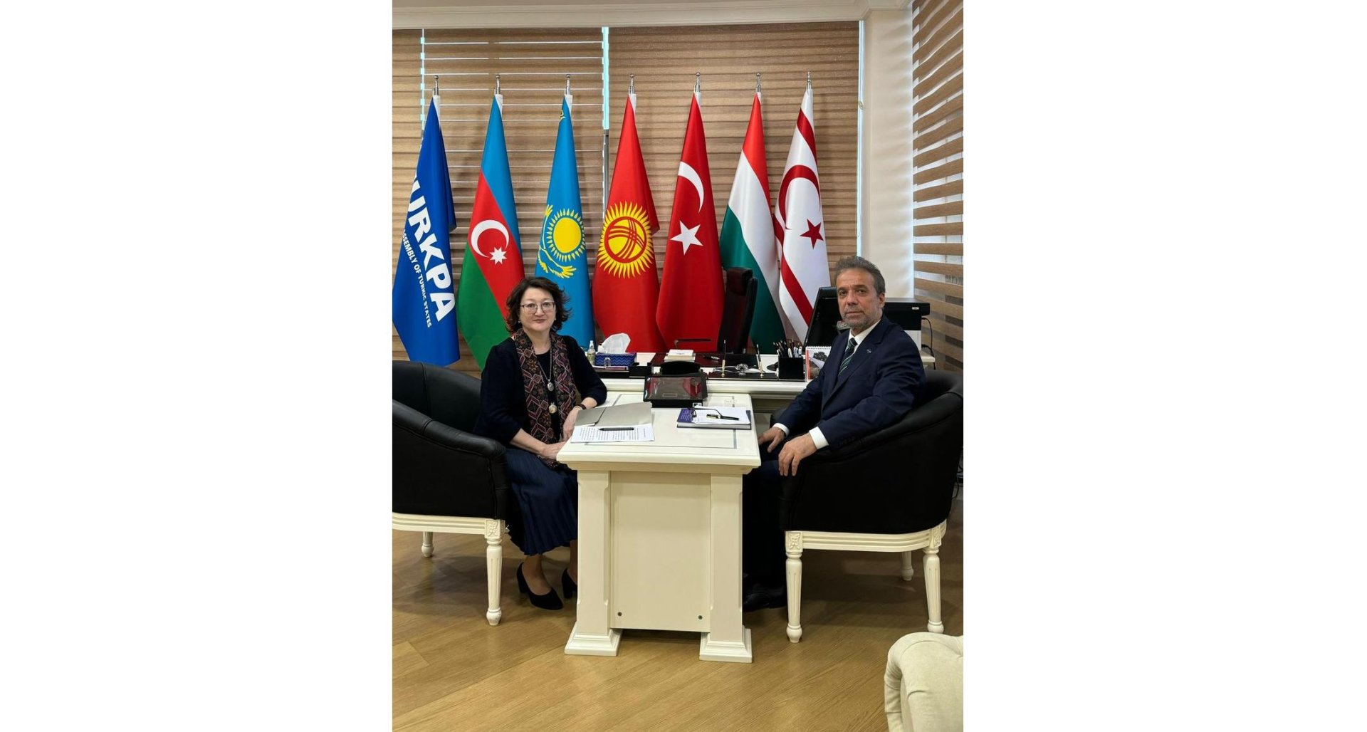 Президент Фонда Тюркской Культуры и Наследия Актоты Раимкулова встретилась с Генеральным секретарем ТЮРКПА