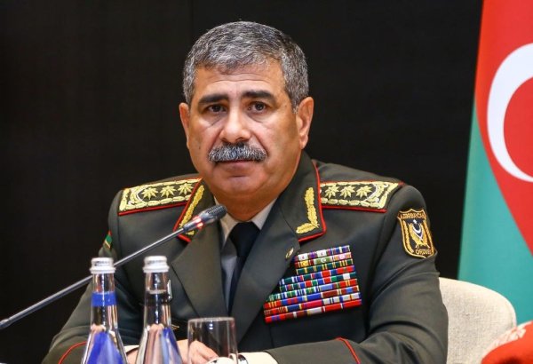 Azerbaycan Savunma Bakanı Hasanov, Bakan Güler'e şehit askerler için başsağlığı diledi
