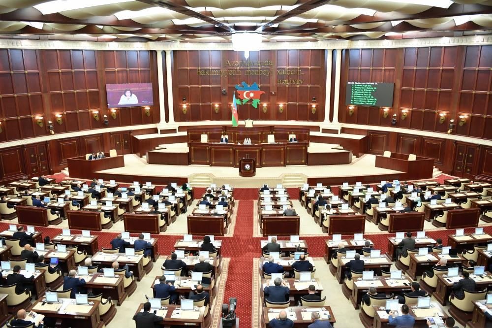 Комитет парламента Азербайджана призвал правительство ввести санкции против Франции