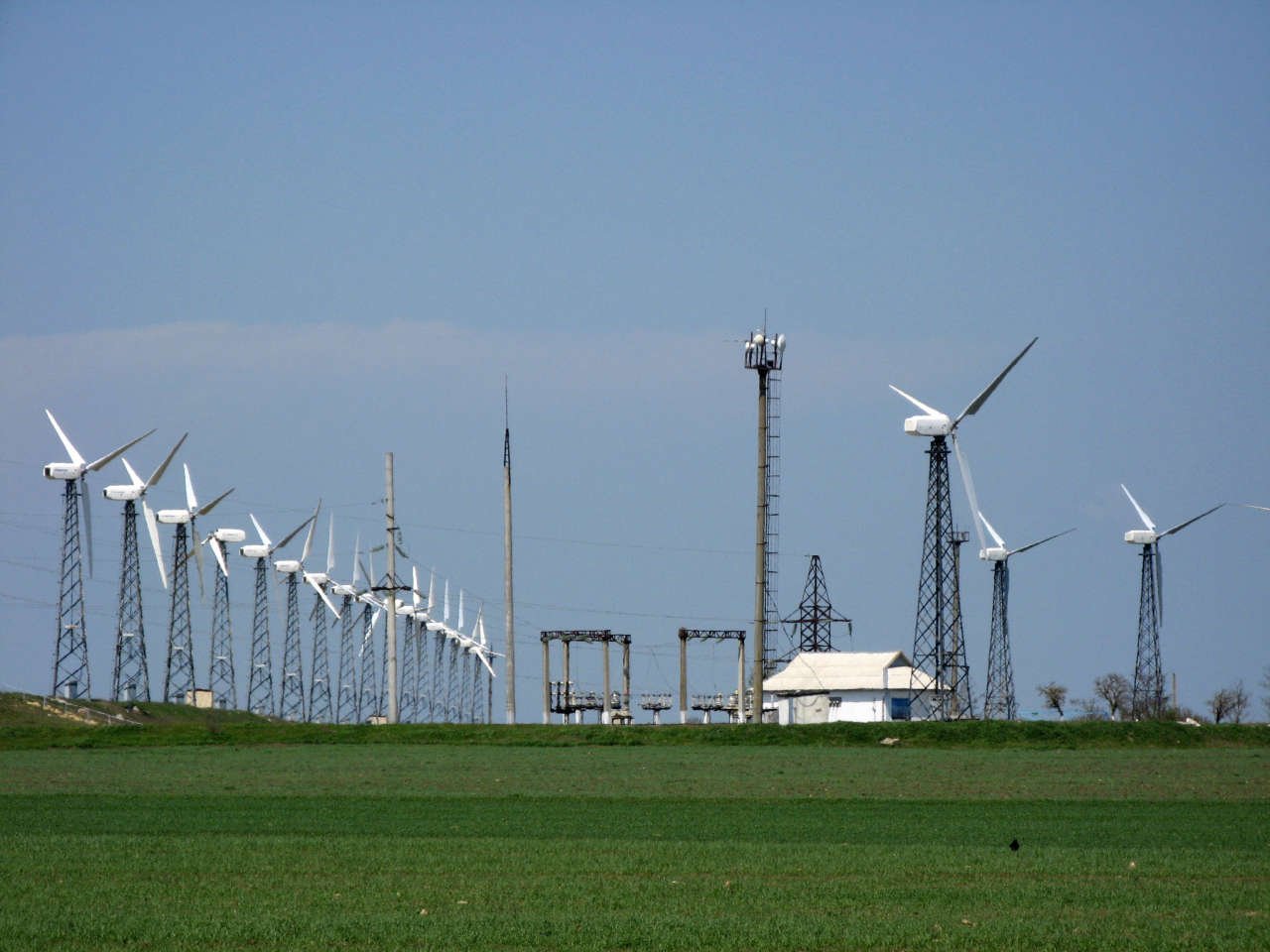 Жел станция. Ветряные электростанции (ВЭС). Ветровая энергия энергия в Узбекистане. Электроэнергетика Крыма. Ветряная энергостанция Узбекистан.