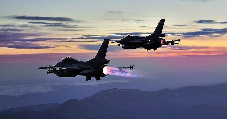 ВВС Турции провели операцию против террористов на севере Ирака