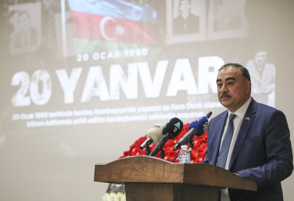 Ankara'da Azerbaycan'ın "Kanlı Ocak" şehitlerini anmak için tören düzenlendi