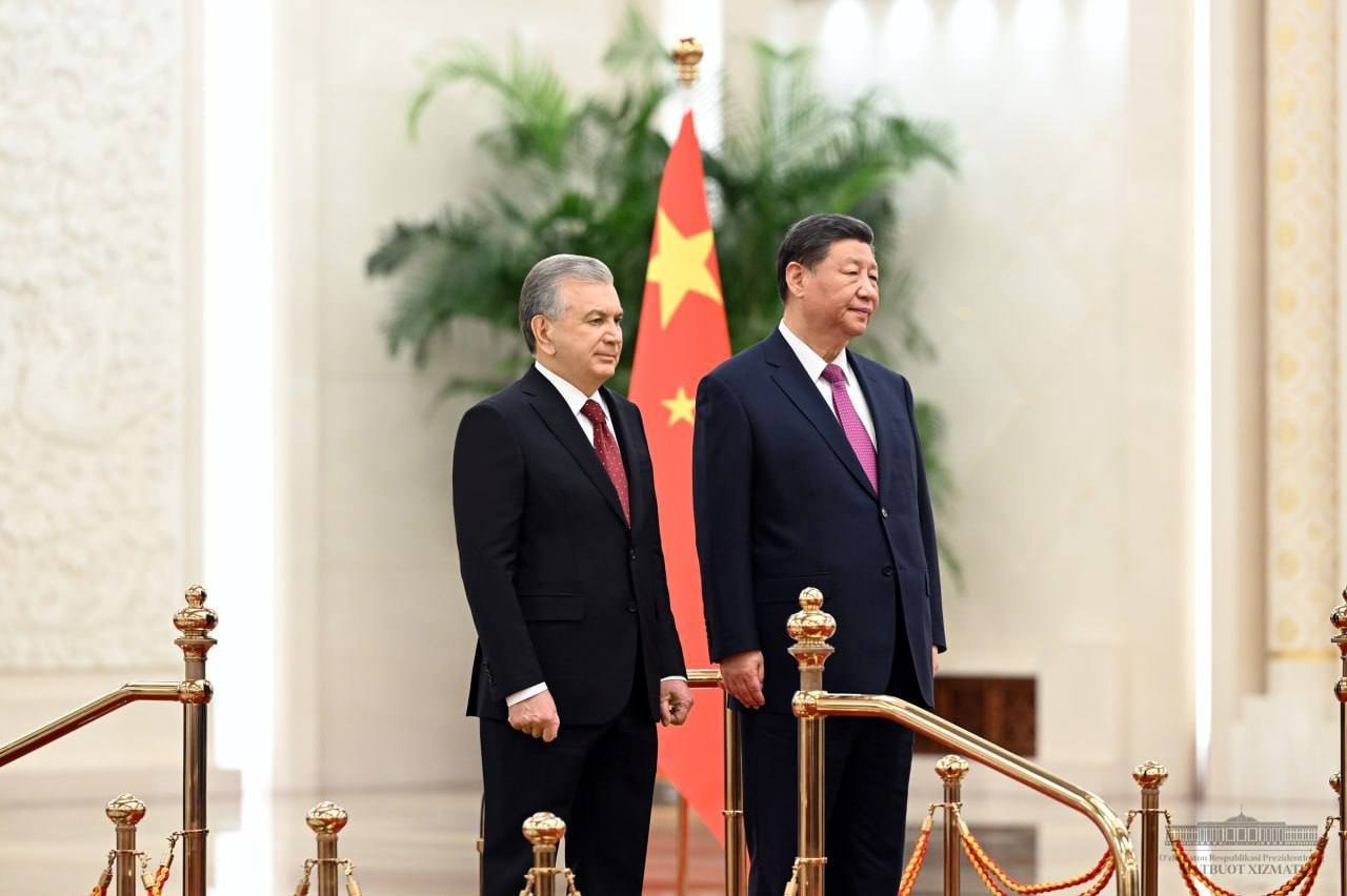 President of Uzbekistan meets President Xi Jinping