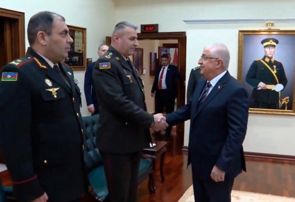 Yaşar Gülər Ankarada Azərbaycan generalları ilə görüşüb