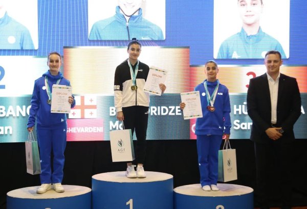 Определились победители 8-го открытого чемпионата Азербайджана и открытого первенства Баку по прыжкам на батуте