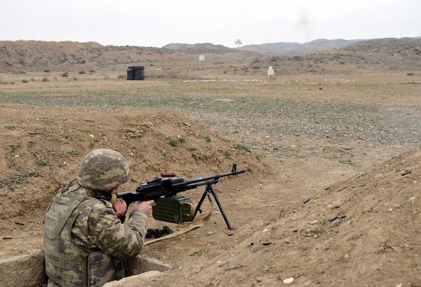 Azerbaijani Army holds fire training drills with group of conscripts