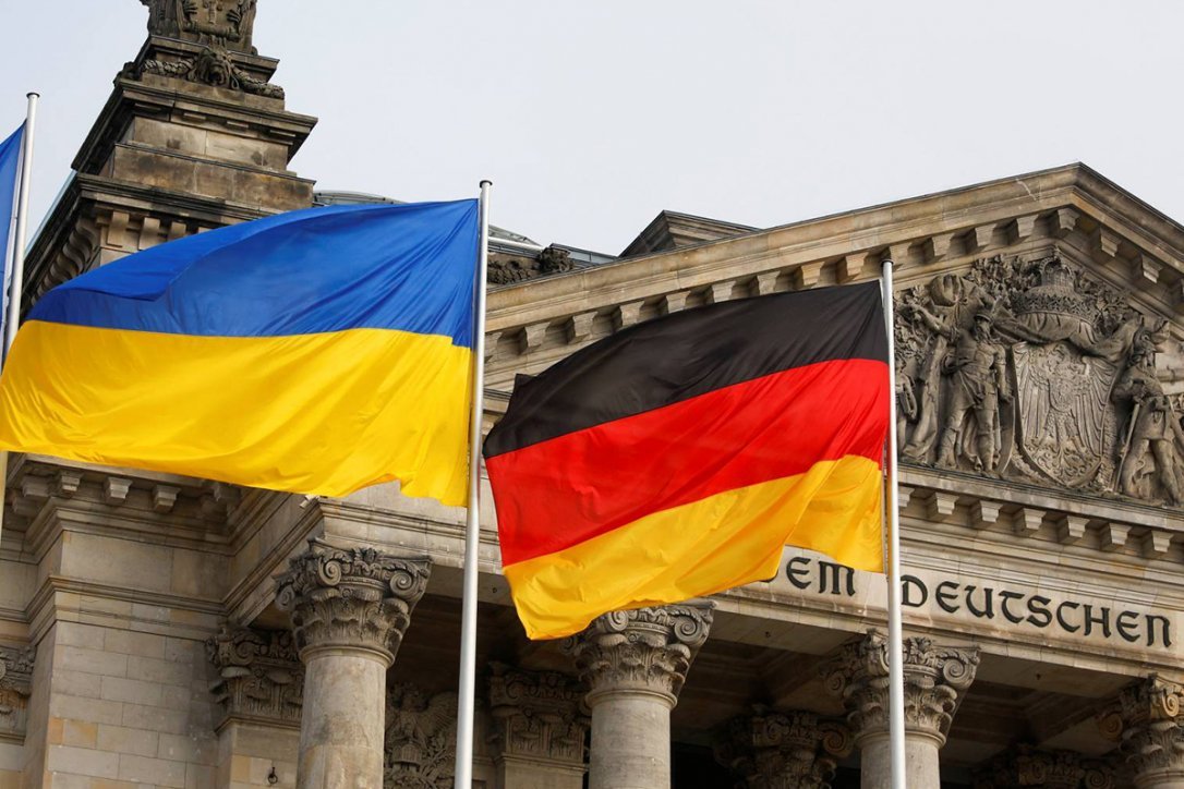 Стало известно, сколько Германия потратила средств на помощь Украине за два года