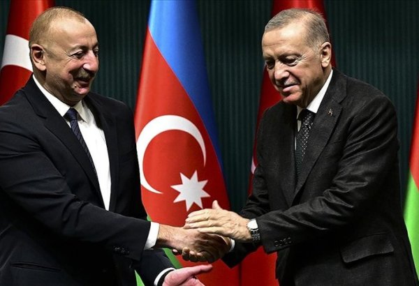 Azerbaycan Cumhurbaşkanı Aliyev, Cumhurbaşkanı Erdoğan'ın doğum gününü kutladı