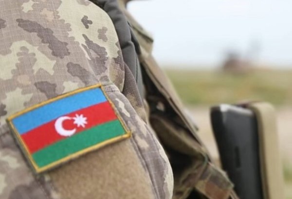 Военнослужащий азербайджанской армии заблудился, потеряв направление движения при неблагоприятных погодных условиях