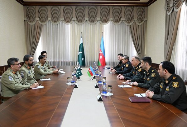 Обсуждены вопросы военного сотрудничества между Азербайджаном и Пакистаном