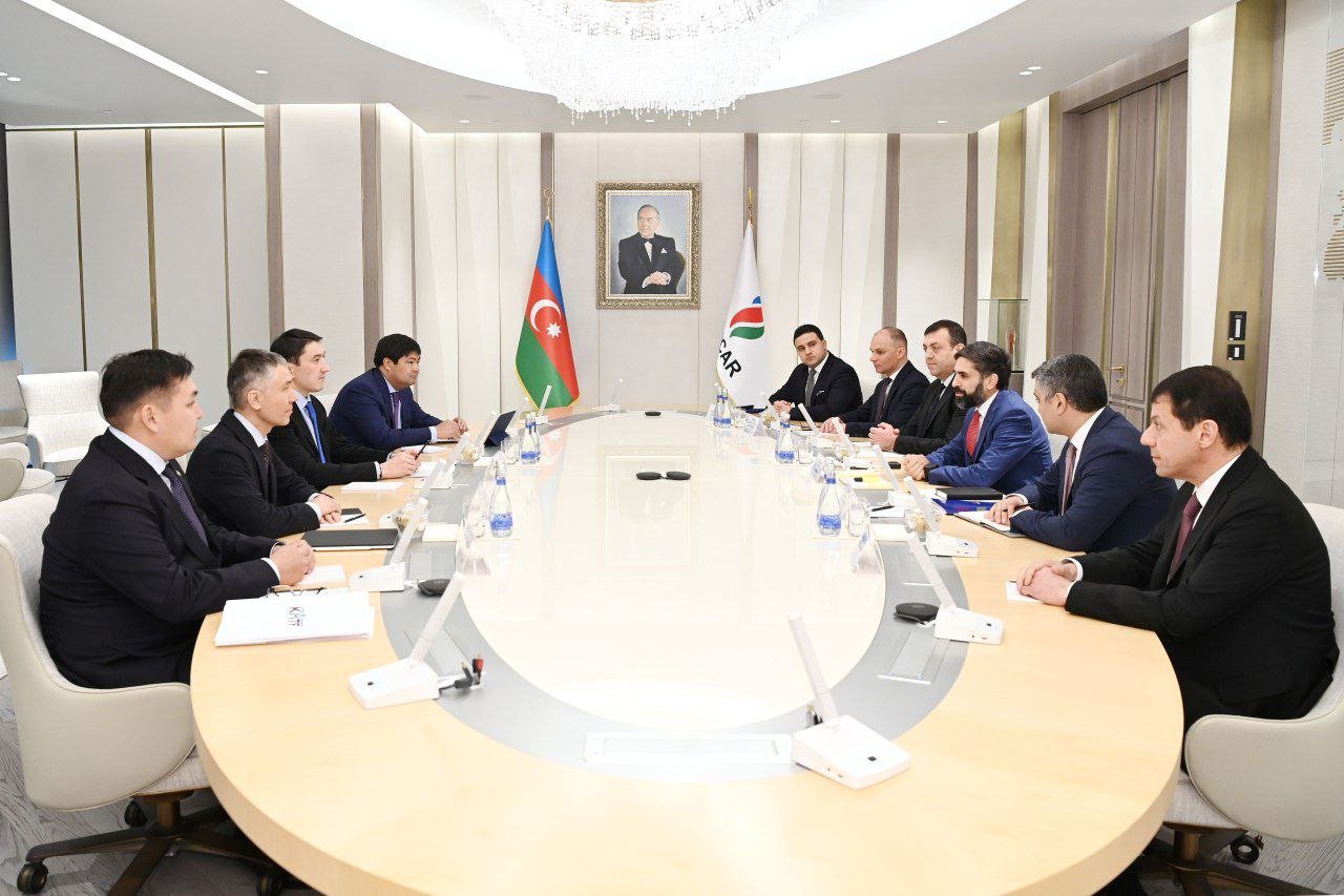 Kazakh KMG, Azerbaijani SOCAR explore further co-op on oil transportation