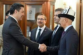 Kırgızistan Cumhurbaşkanı Caparov, İnönü Üniversitesi Rektörü Prof. Dr. Kızılay'ı kabul etti