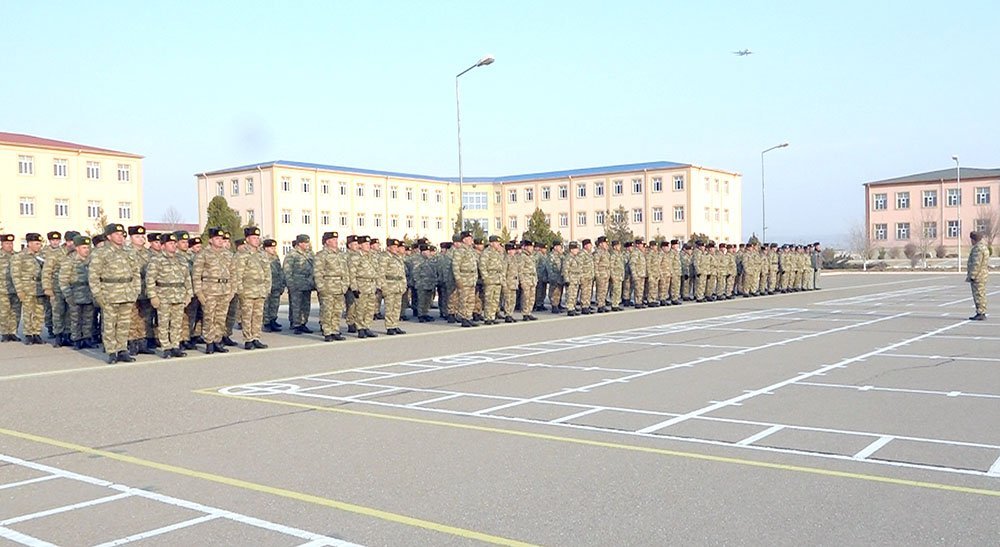 В Азербайджане в Отдельной общевойсковой армии состоялось совещание по системе подготовки командиров