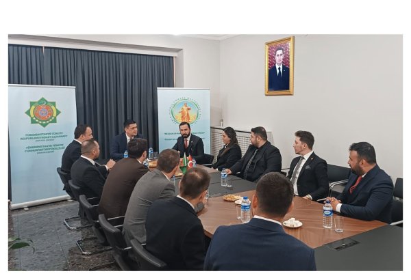 В Анкаре за круглым столом обсуждены итоги важнейших правительственных заседаний