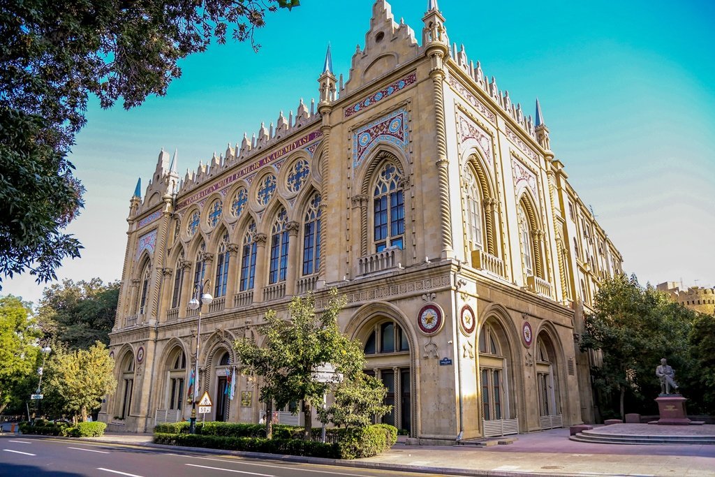 Музей естественной истории передан в подчинение миннауки и образования Азербайджана