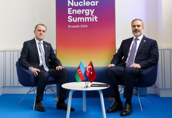 Azerbaijani, Turkish FMs moot cooperation issues in Brussels