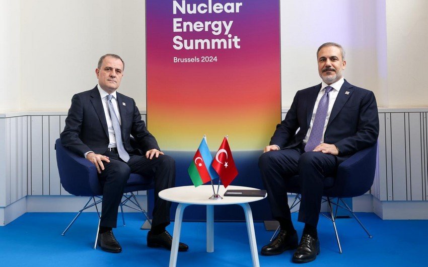 Azerbaijani, Turkish FMs moot cooperation issues in Brussels