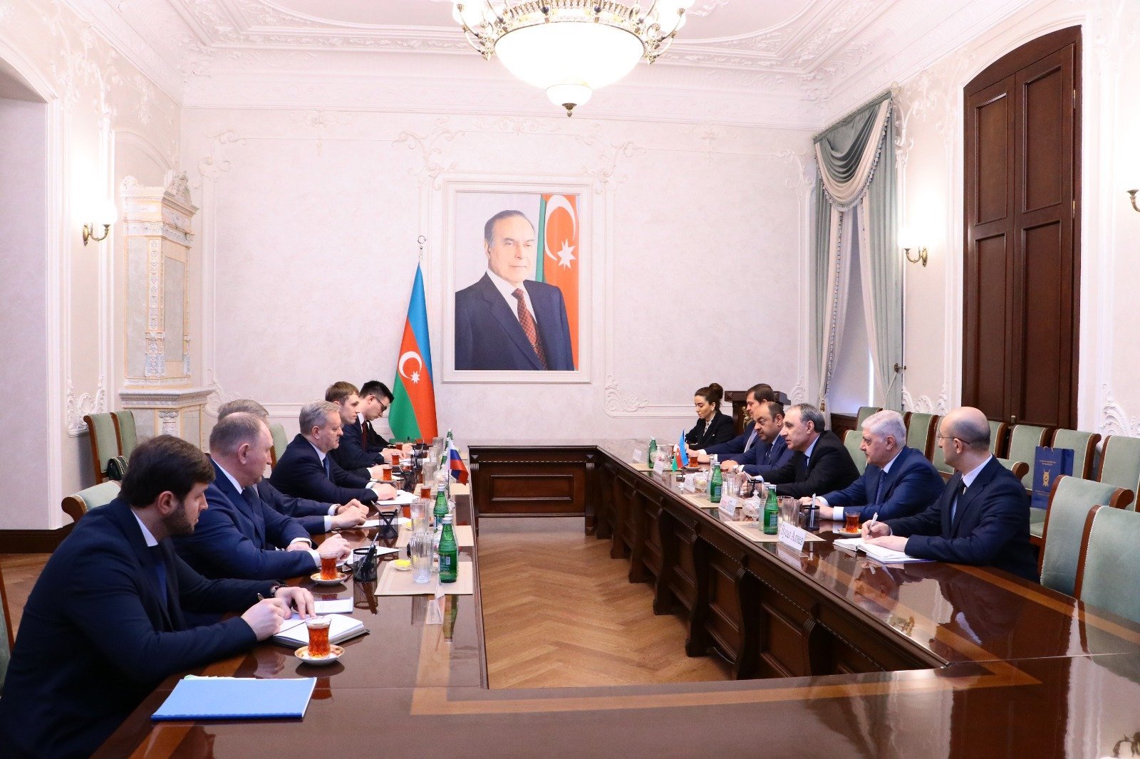 Kamran Əliyev Rusiya Baş prokurorunun müavini ilə görüşüb