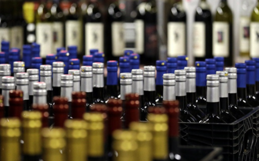 В Азербайджане устанавливаются новые условия производства или импорта алкогольных напитков