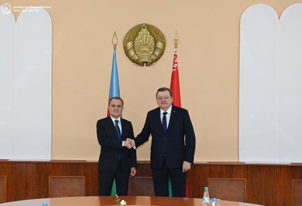 Azerbaijani, Belarusian FMs discuss strategic partnership