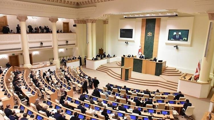 Парламент Грузии принял в I чтении законопроект "О прозрачности иностранного влияния"