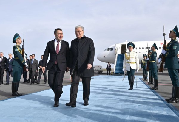 President of Kyrgyzstan arrives on visit to Kazakhstan