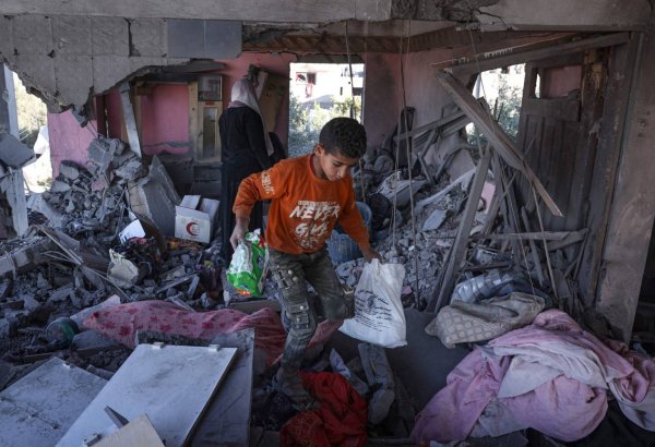 İsrail Rəfahda üç evi bombalayıb