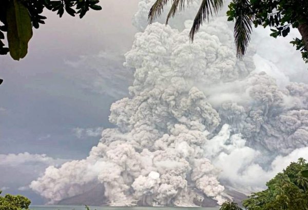 İndoneziyada vulkan püskürməsi səbəbindən 12 mindən çox insan təxliyə edilib