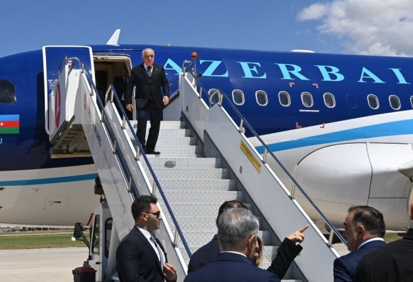 Али Асадов прибыл с официальным визитом в Турцию