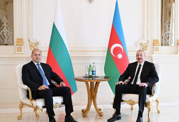 Началась встреча Президента Ильхама Алиева с Президентом Болгарии Руменом Радевым один на один