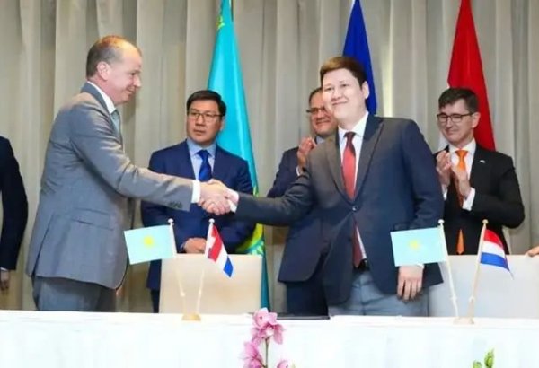 Qazaxıstan və Hollandiya doqquz kommersiya sazişi imzalayıb