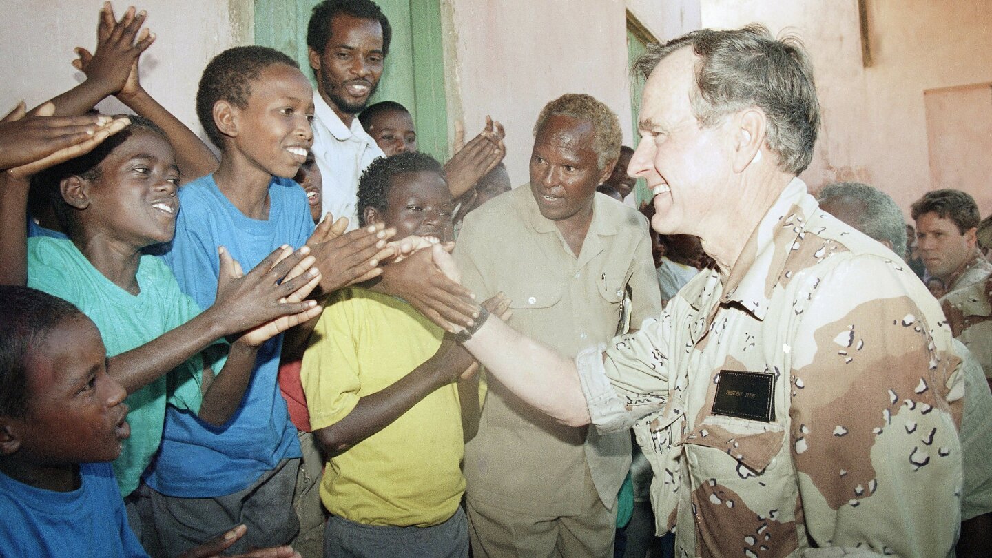 Bu gün ABŞ Prezidenti Corc Buş Somaliyə uğursuz hücum əmrini verdi